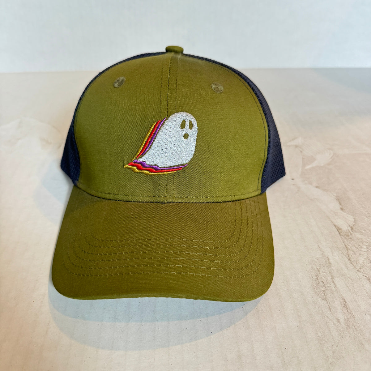 Display Hat Sale Trucker Ghost Green