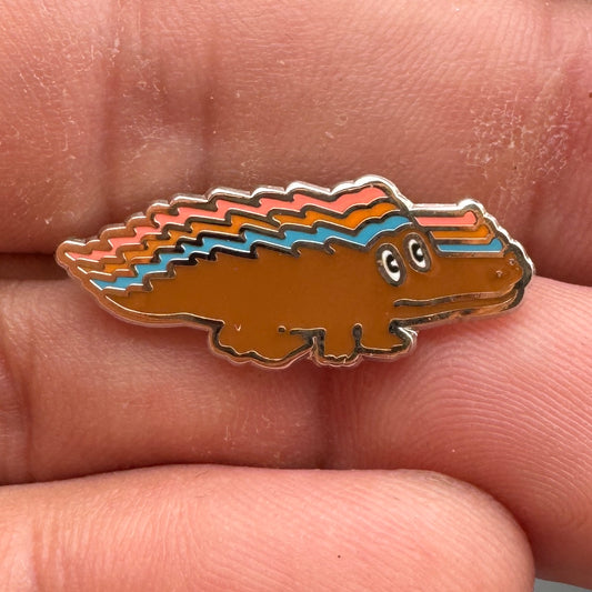 Gizzy Gator Lapel Pin Brown