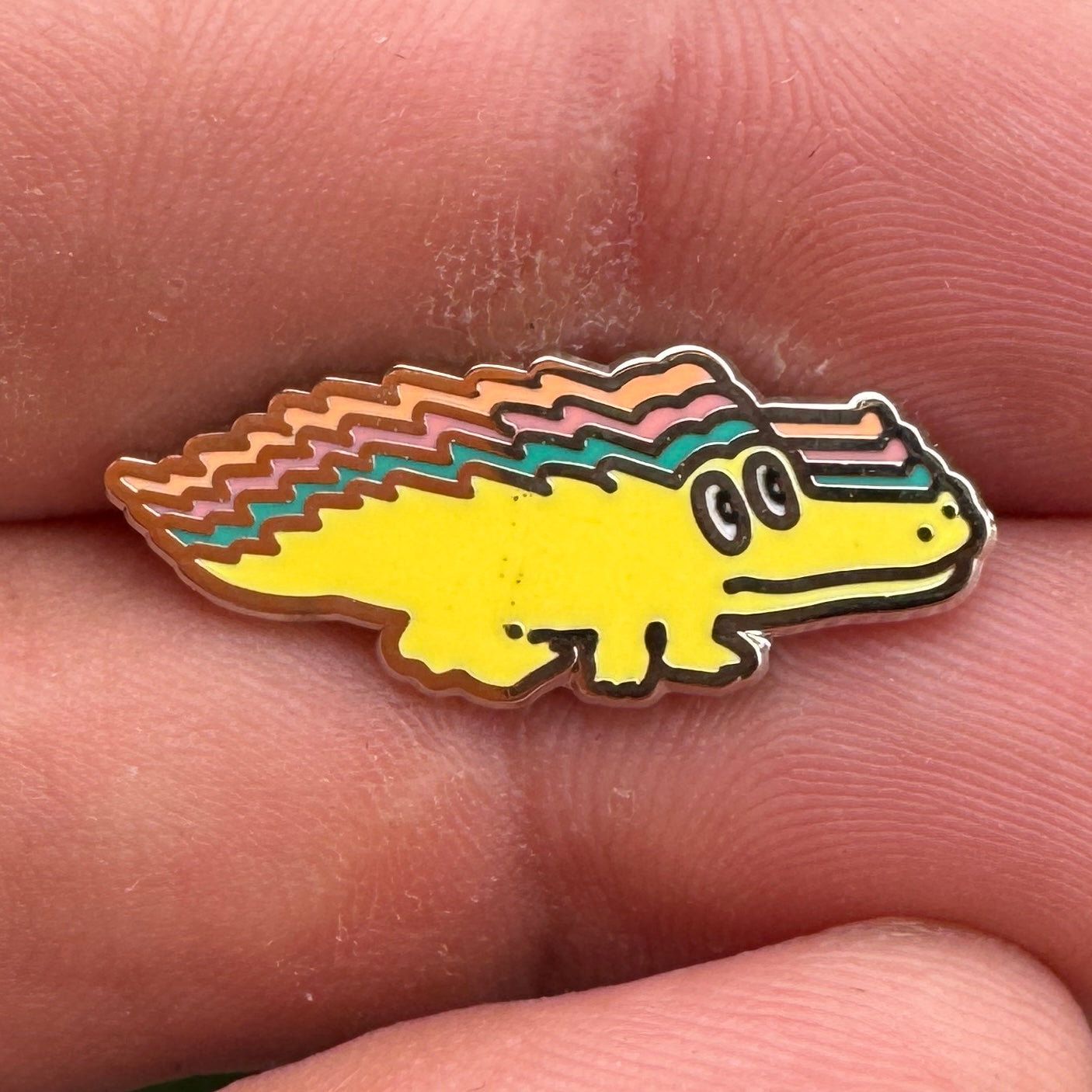 Gizzy Gator Lapel Pin Yellow